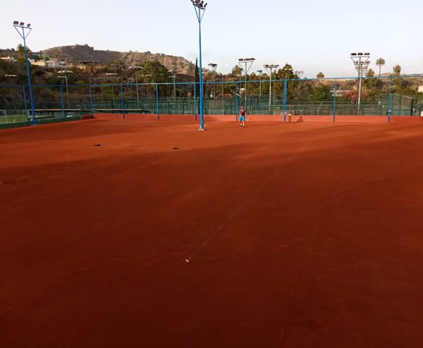 pista de tenis de tierra batida en Gran Canaria